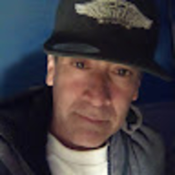 Profile Picture of Lerma Moises (@lermamoises525) on Poshmark