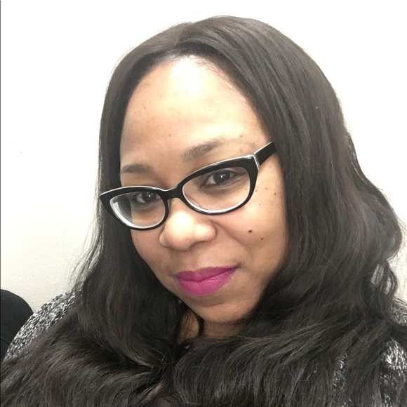 Profile Picture of Sabrina Hightower (@1lynn1976) on Poshmark