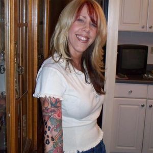 Profile Picture of Beth Suckwhat (@vicioussid69) on Myspace