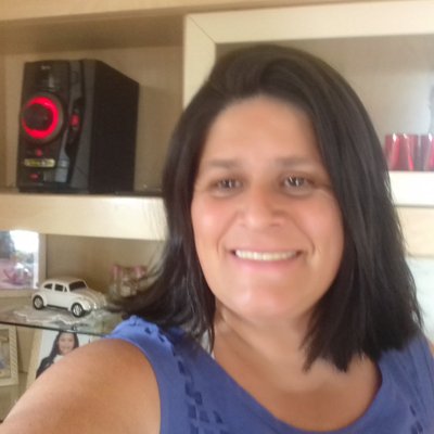 Profile Picture of Eliana Santiago (@Eliana84763786) on Twitter