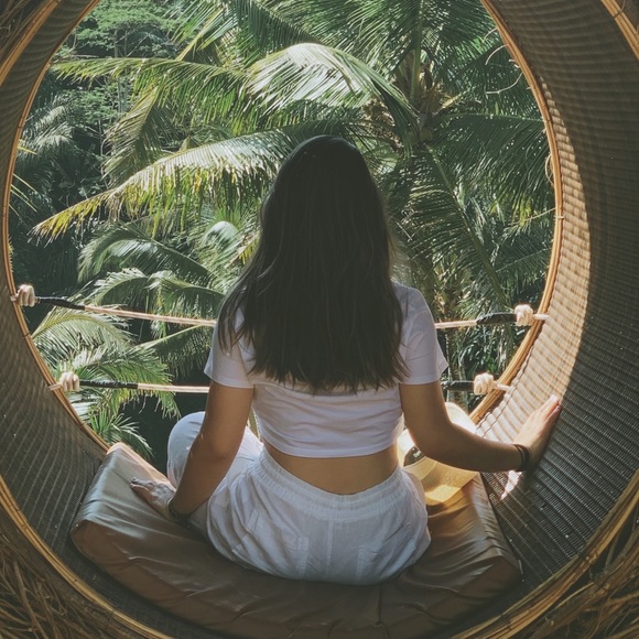 Profile Picture of Vera Zhang (@vera0405) on Poshmark