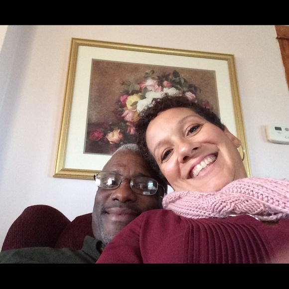 Profile Picture of Glenette Horgrow (@ghorgrow) on Poshmark