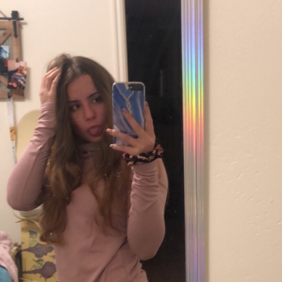 Profile Picture of Emily Derrick (@emilyderrick75) on Poshmark
