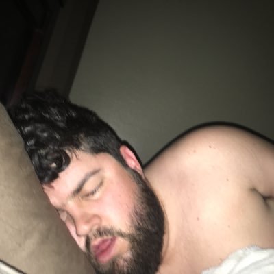 Profile Picture of Ashley Vick (@sleeptalk_aaron) on Twitter