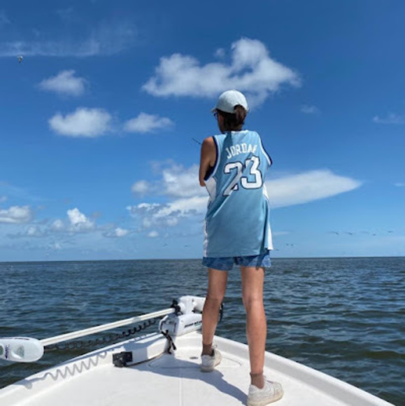 Profile Picture of Laura Takada (@lktakada) on Poshmark