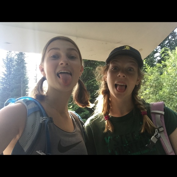 Profile Picture of Jessie Cobban (@jessiecobban) on Poshmark