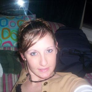 Profile Picture of Laurie Ellis (@onehottgemini) on Myspace