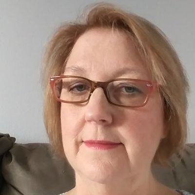 Profile Picture of Donna Collins (@donnacollins814) on Twitter