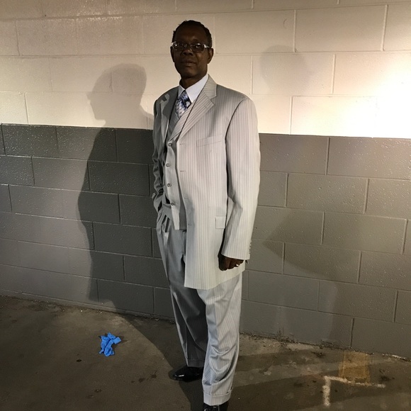 Profile Picture of Marshall Davis (@dillon117) on Poshmark