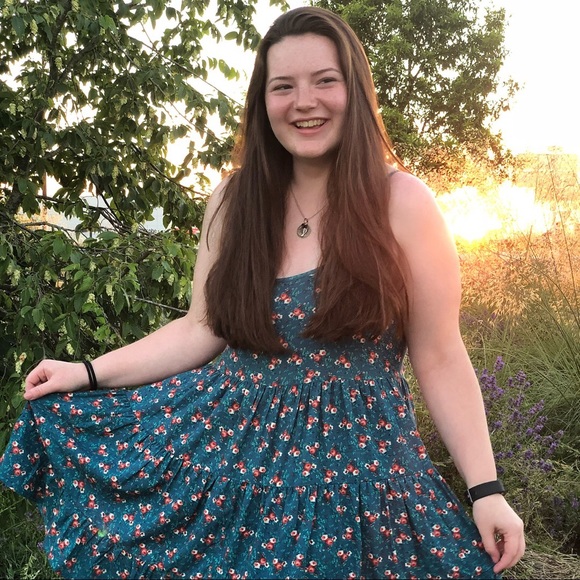 Profile Picture of Abby Fledderman (@abby2412) on Poshmark