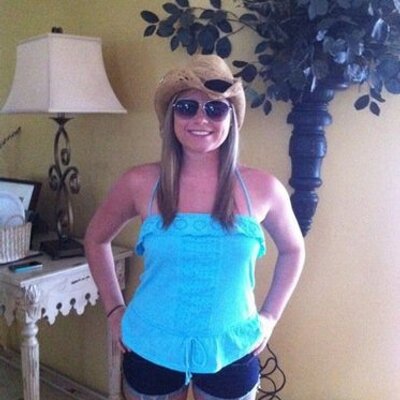 Profile Picture of Meredith Groves (@MeredithGroves) on Twitter