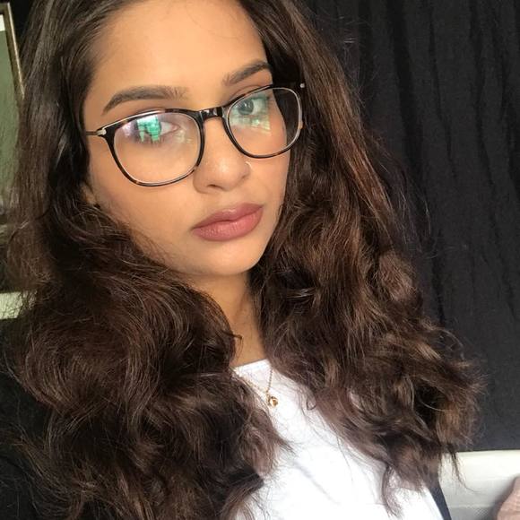 Profile Picture of Saba Syed (@syedsaba27) on Poshmark