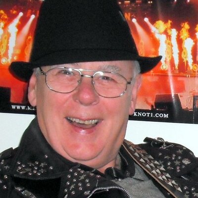 Profile Picture of Les Crowe (@LesCroweinWick) on Twitter