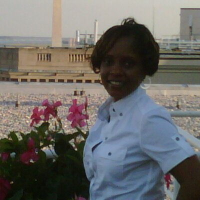 Profile Picture of Kim Ezell (@nursekbe) on Twitter