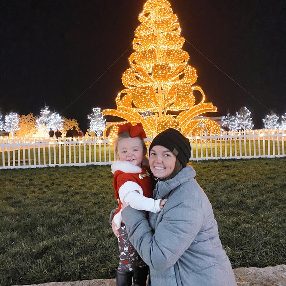 Profile Picture of Morgan Mcnabb (@mcnabb211) on Poshmark