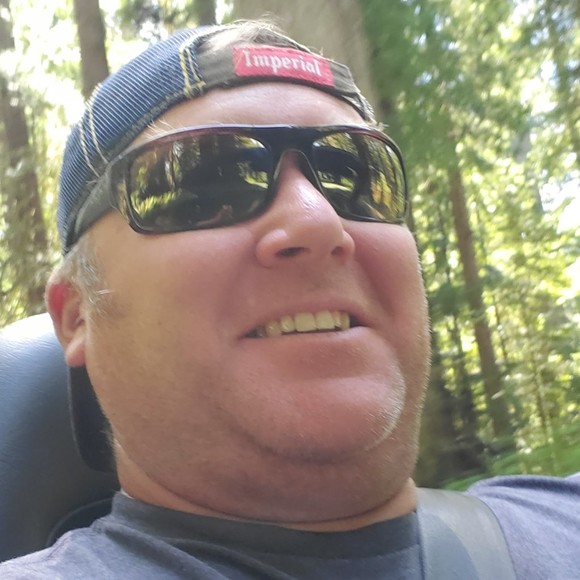 Profile Picture of Evan Gibbs (@evander240z) on Poshmark