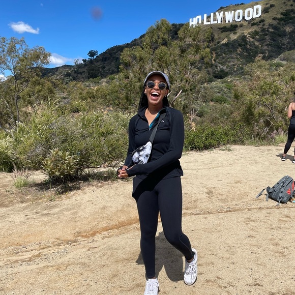 Profile Picture of Bunmi Oyenusi (@bunmioyenusi) on Poshmark