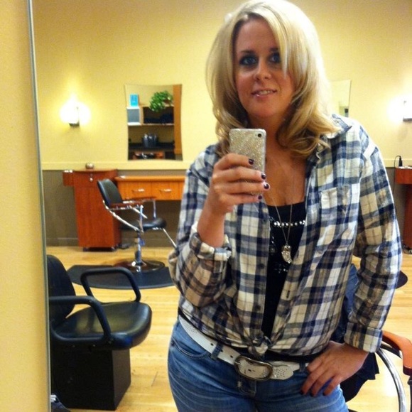 Profile Picture of Sarah Stoiber (@sstoiber7111) on Poshmark