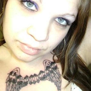 Profile Picture of Elysia James (@muchograndefiesta) on Myspace