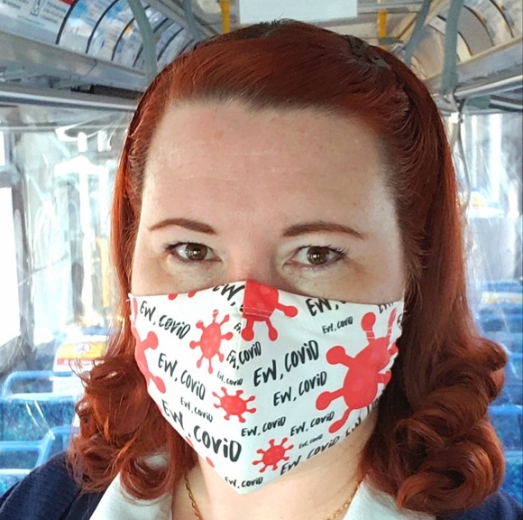 Profile Picture of Rhiannon Axton (@zestysesky) on Poshmark