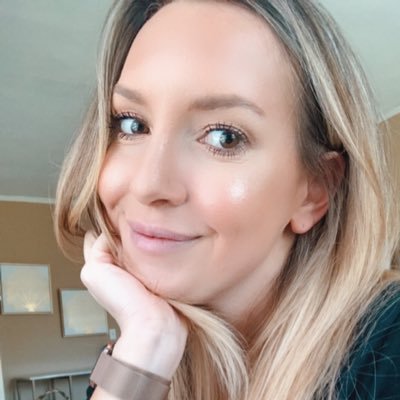 Julia Melvin - Twitter Profile Picture of Julia Melvin (@juliamelv) on Twitter