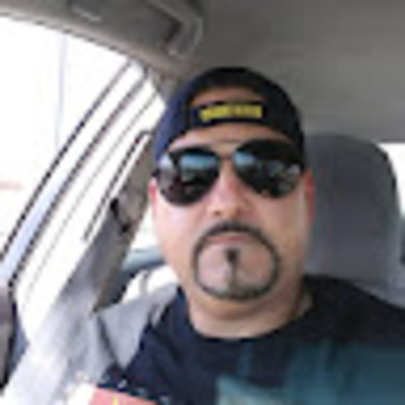 Profile Picture of Kenneth Ross (@rosskenneth4233) on Poshmark