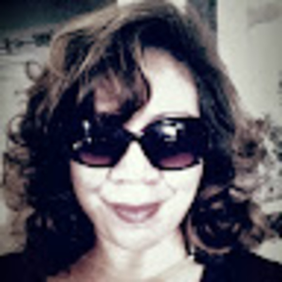 Profile Picture of Monica Maya (@monicamaya75) on Poshmark