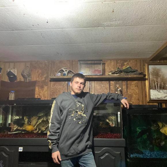 Profile Picture of Jacob Silcox (@jacobsilcox) on Poshmark