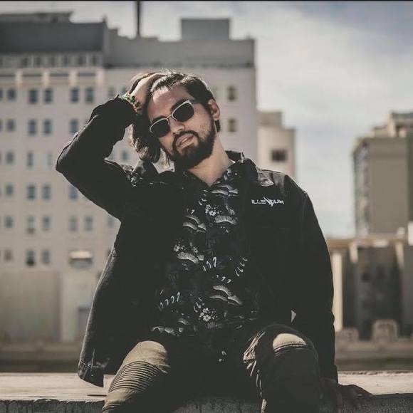 Profile Picture of Christopher Cobo (@ccobo) on Poshmark