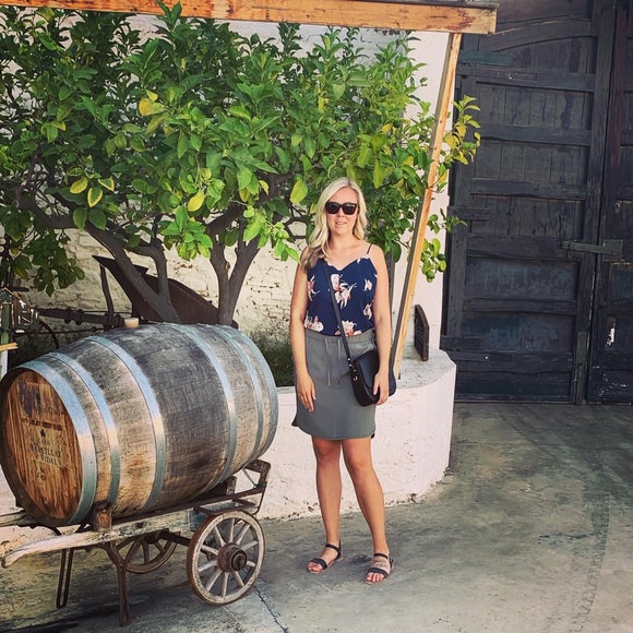 Profile Picture of Barrett Perry (@barrettperry) on Poshmark