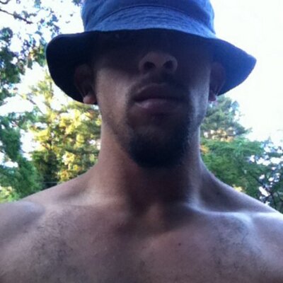 Profile Picture of Elijah Weaver (@yaya000333) on Twitter