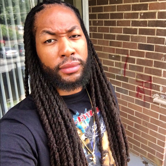 Profile Picture of Andre Gentles (@skeeno5) on Poshmark