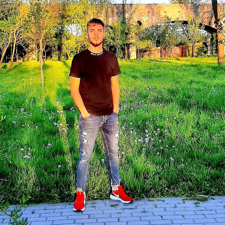 Profile Picture of robertewelin (@robertewelin) on Tiktok