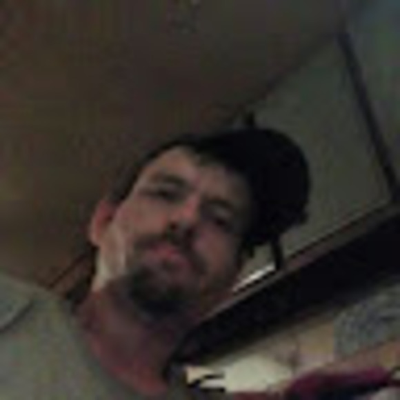 Profile Picture of Kenneth Hufferd (@kennethhufferd) on Poshmark