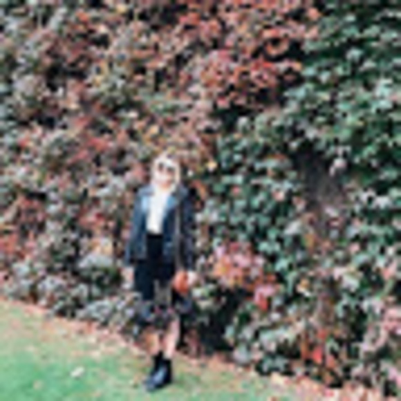 Kailey Carter - Poshmark Profile Picture of Kailey Carter (@carterakailey) on Poshmark