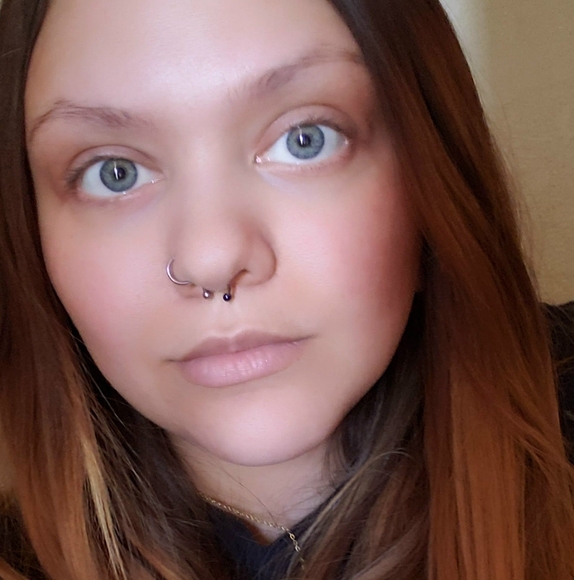 Profile Picture of Tehya Fredericksen (@tehya) on Poshmark