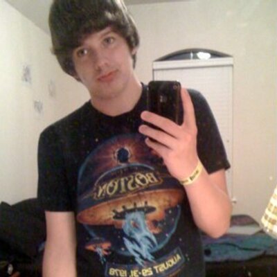 Profile Picture of Mark Hambleton (@DEKAM0005) on Twitter