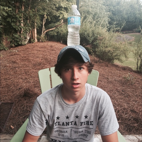 Profile Picture of Scott Nearing (@scooter14) on Poshmark