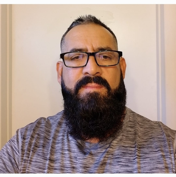 Profile Picture of Jose Tavares (@josetavares71) on Poshmark