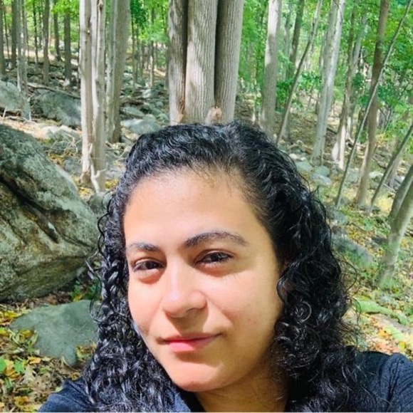 Profile Picture of Juanita Vides (@juanitavides) on Poshmark