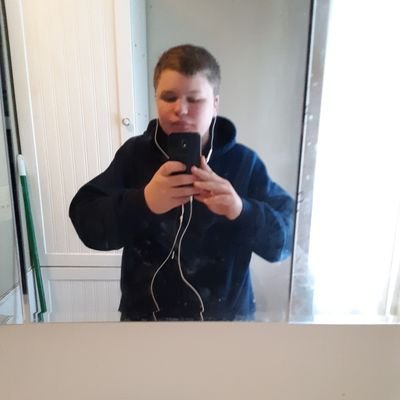 Profile Picture of Christopher Ballou (@Christo01604828) on Twitter