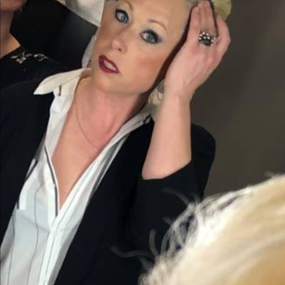 Profile Picture of Carla Kwitek (@chooli) on Poshmark