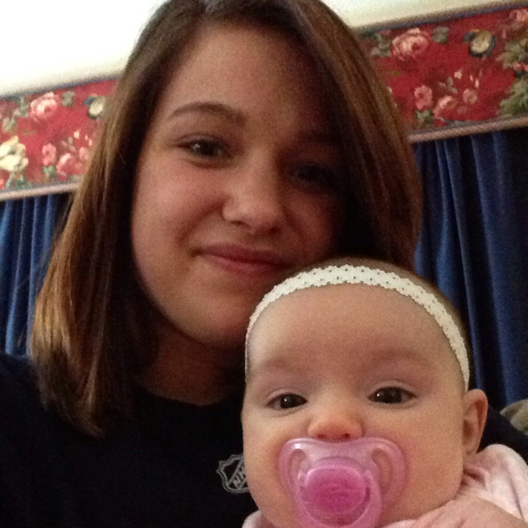 Profile Picture of Kylie Bonham (@kyliewileyy) on Poshmark