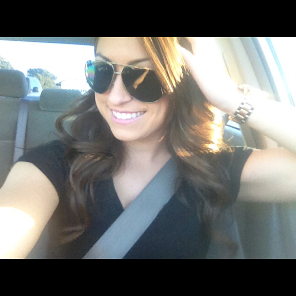 Emerald Hevener - Poshmark Profile Picture of Emerald Hevener (@eh654) on Poshmark