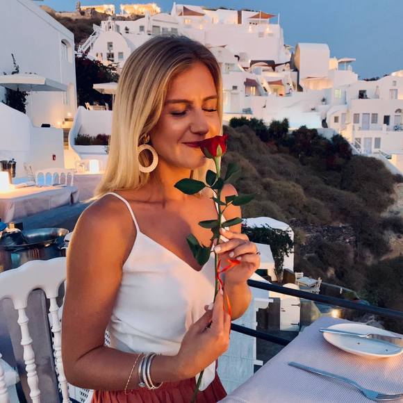 Profile Picture of Jessica Oravetz (@jloravetz) on Poshmark