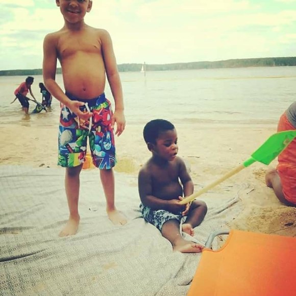 Profile Picture of Leigh Peele (@leighpeele) on Poshmark