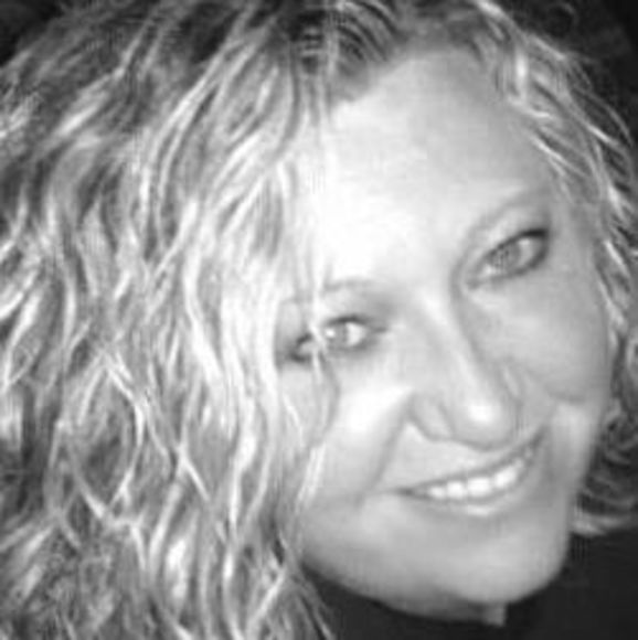 Profile Picture of Shauna Loden-coppock (@shaunacoppock) on Poshmark