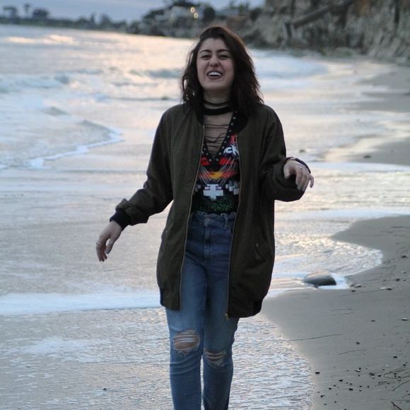 Profile Picture of Hayley Carabello (@hcarab) on Poshmark