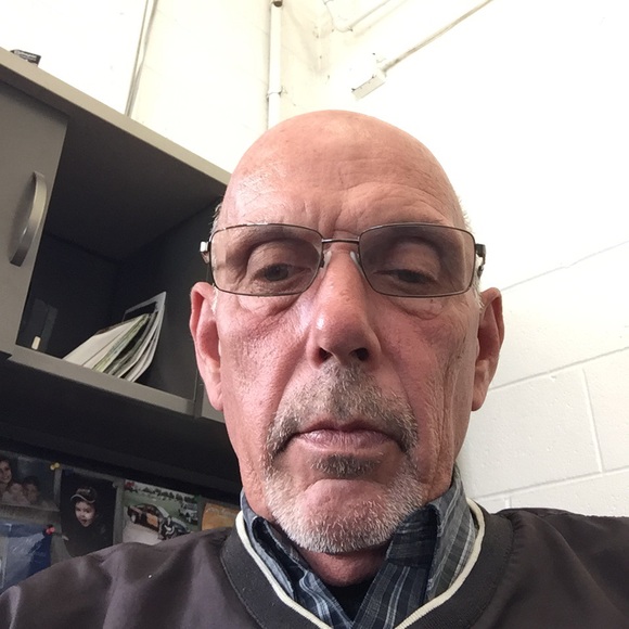 Profile Picture of John Cordell (@carsource) on Poshmark