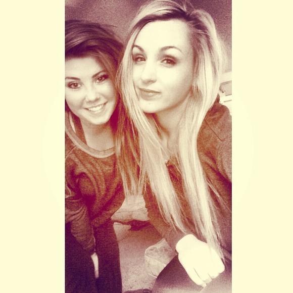 Profile Picture of Natalie Skjerven (@natskj) on Poshmark